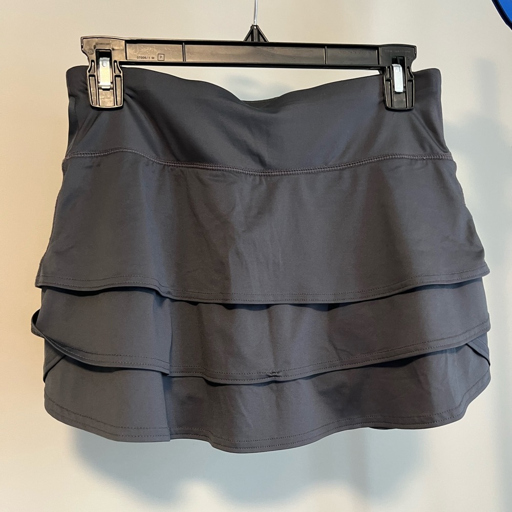 Athleta ruffle skirt skort athletic golf tennis charcoal grey